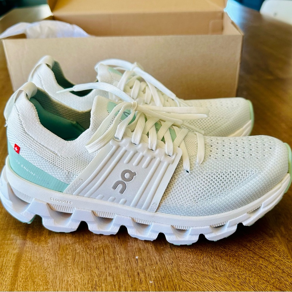 Women’s On CloudSwift 3 Shoes - Brand New!